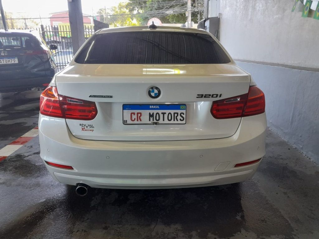 BMW 320i 2.0T 16v 2014 - miniatura 5