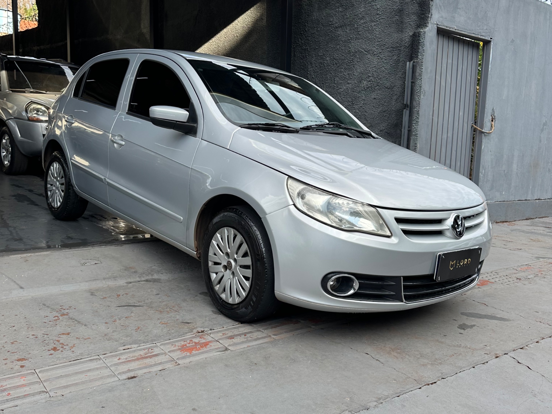 VOLKSWAGEN Gol 1.0 4p. 2010 - miniatura 3