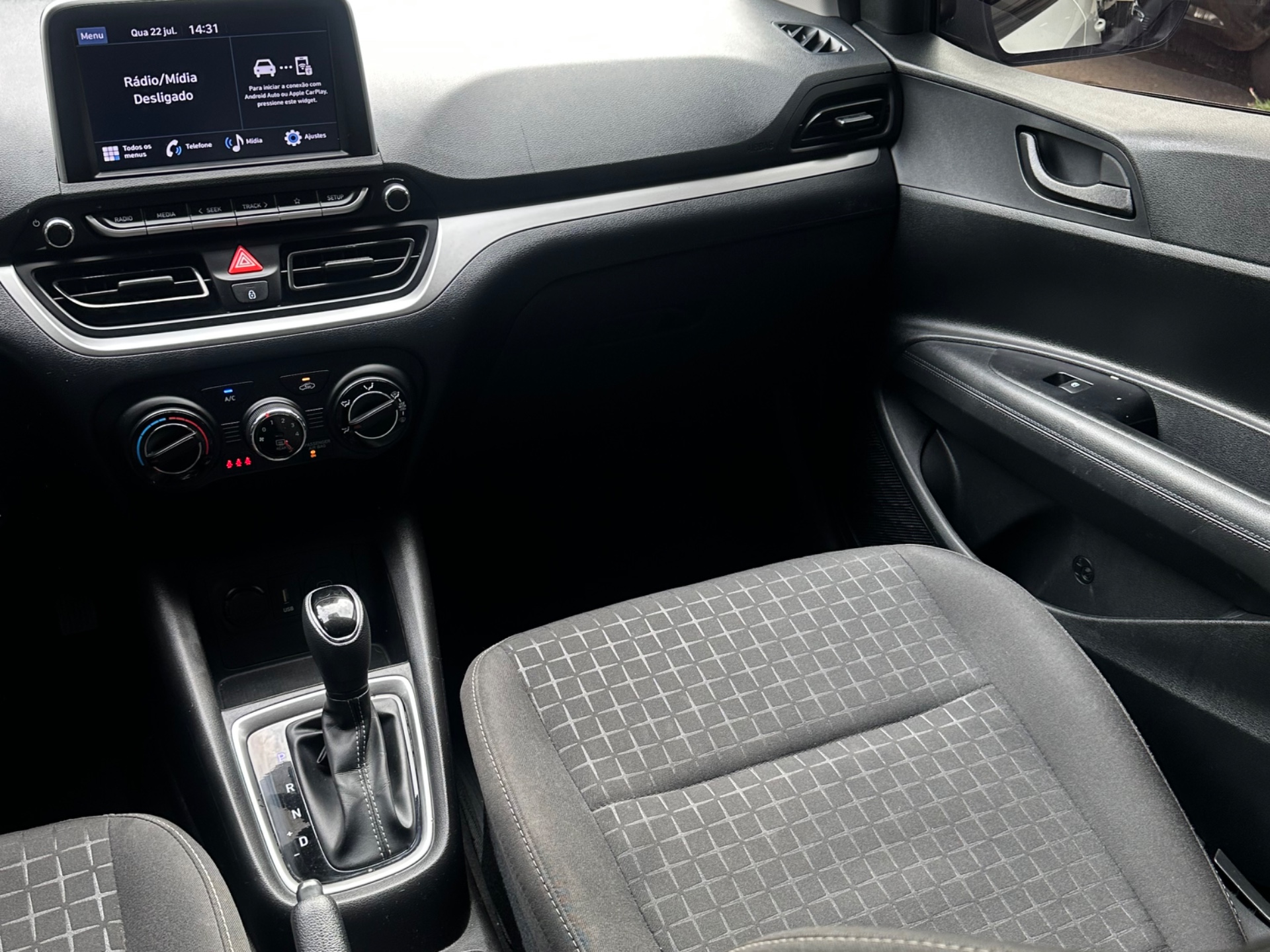 HYUNDAI HB20 Comfort Plus 1.0T 12v 2025 - miniatura 12