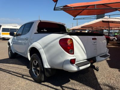 MITSUBISHI L200 Triton HPE 3.2TDi 16v 4X4 C.D. 2013 - miniatura 8