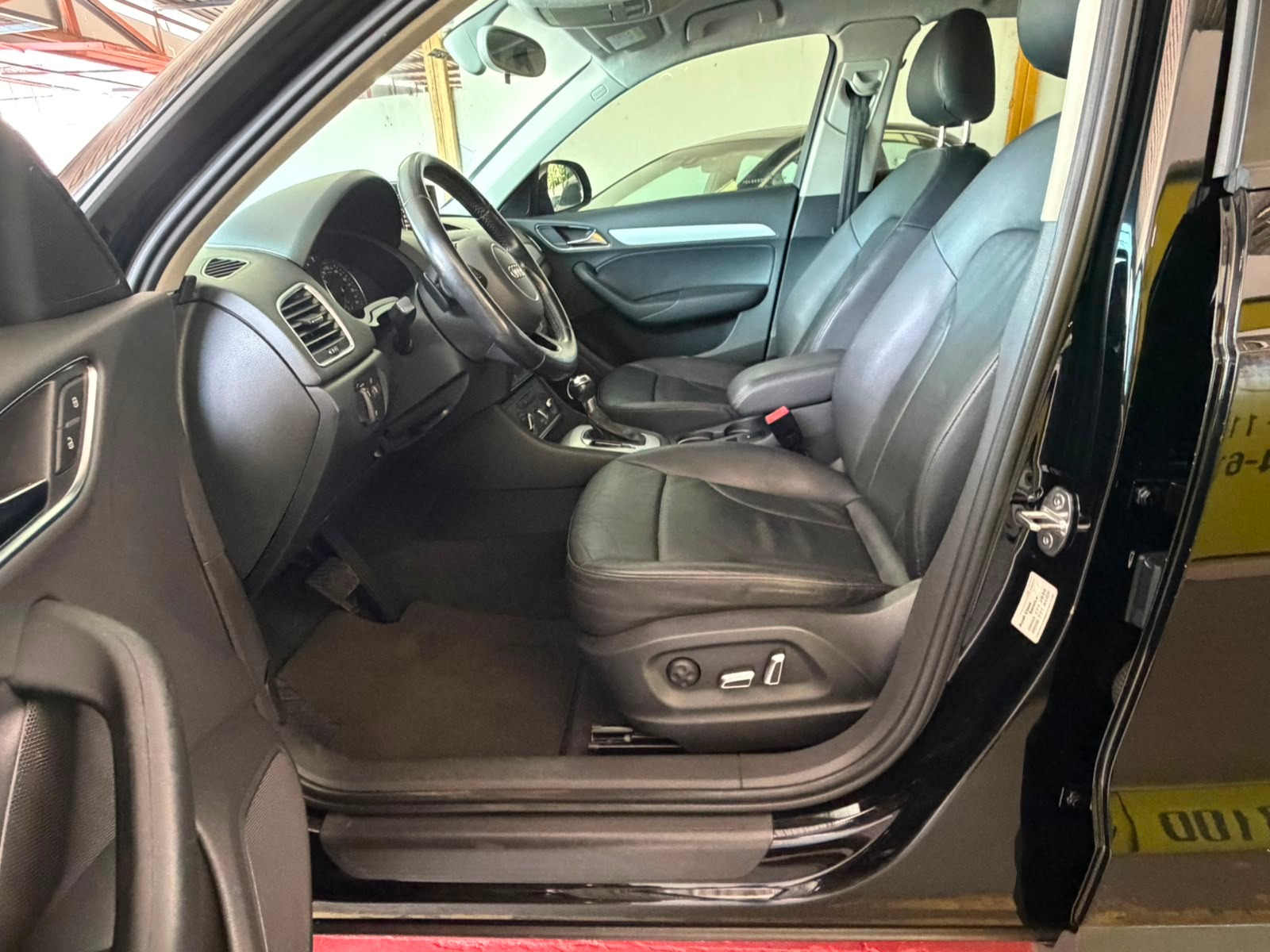 AUDI Q3 Attraction 2.0 TFSi 16v Quattro 2016 - miniatura 8