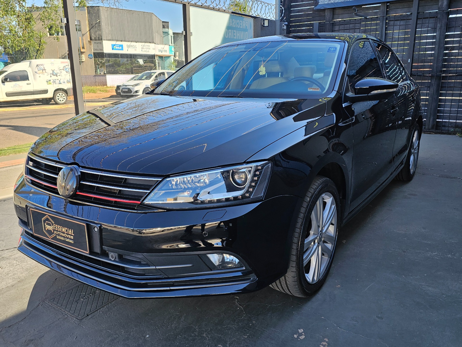 VOLKSWAGEN Jetta Highline 2.0 16v TSi 2016