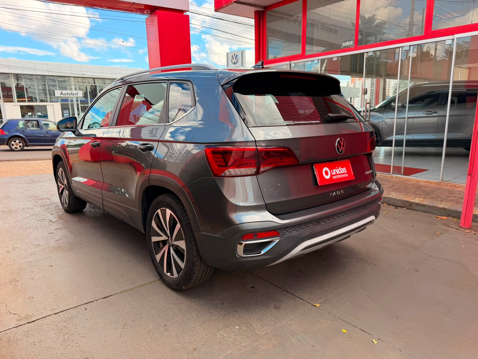 VOLKSWAGEN Taos Highline 1.4 16v TSi 2023 - miniatura 4
