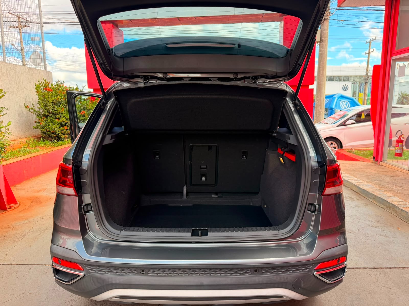 VOLKSWAGEN Taos Highline 1.4 16v TSi 2023 - miniatura 6