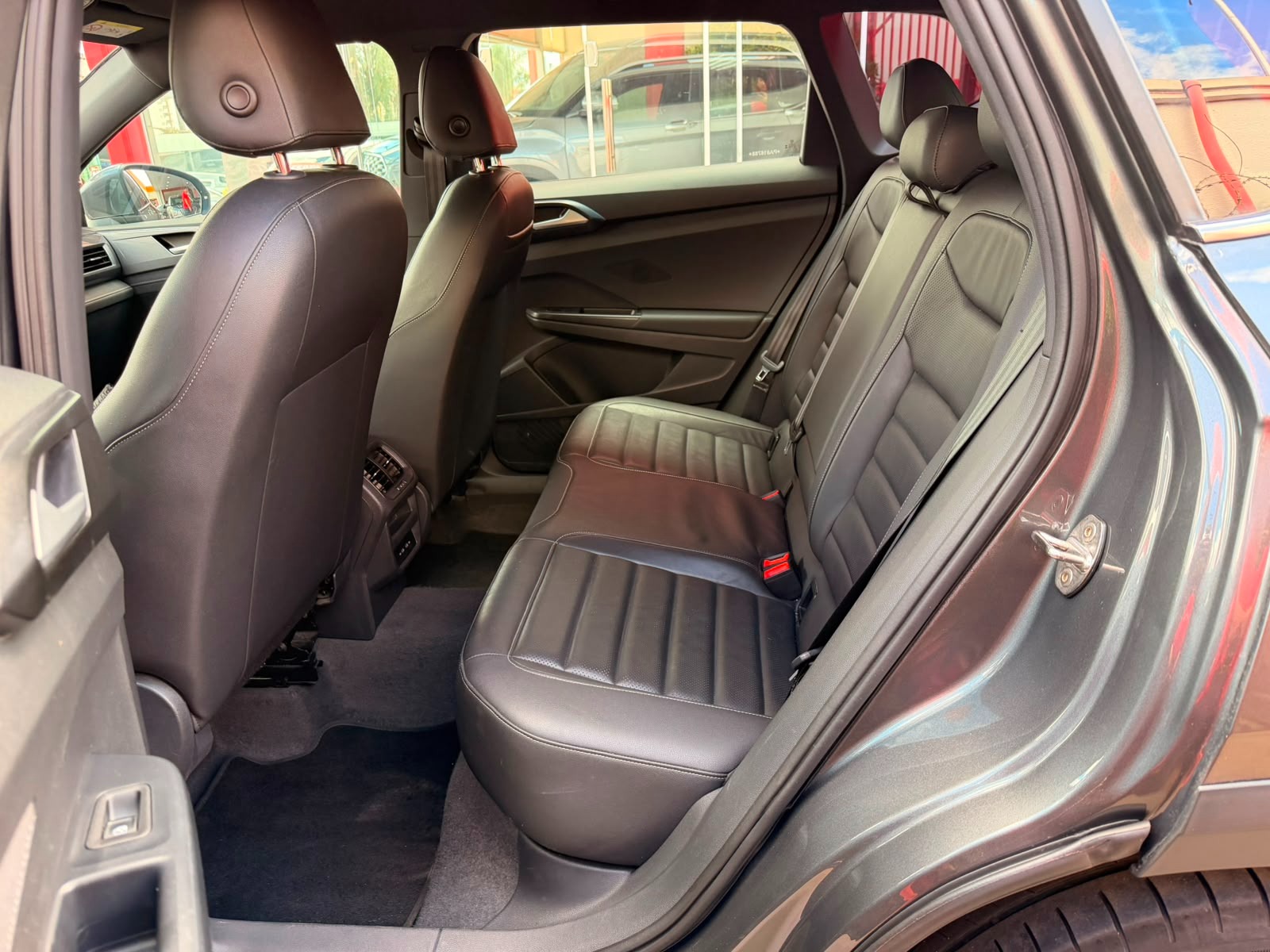 VOLKSWAGEN Taos Highline 1.4 16v TSi 2023 - miniatura 10
