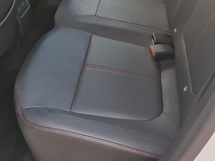 RENAULT Duster Iconic 1.6 16v 2025 - miniatura 11
