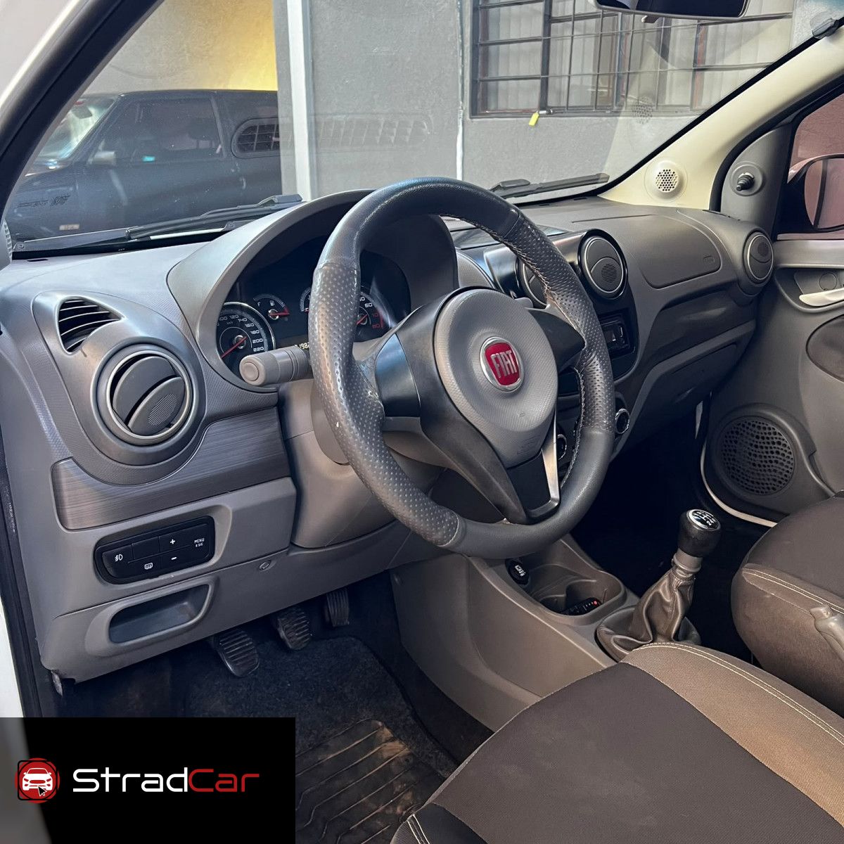 FIAT Palio 1.0 Fire 4p. 2016 - miniatura 4