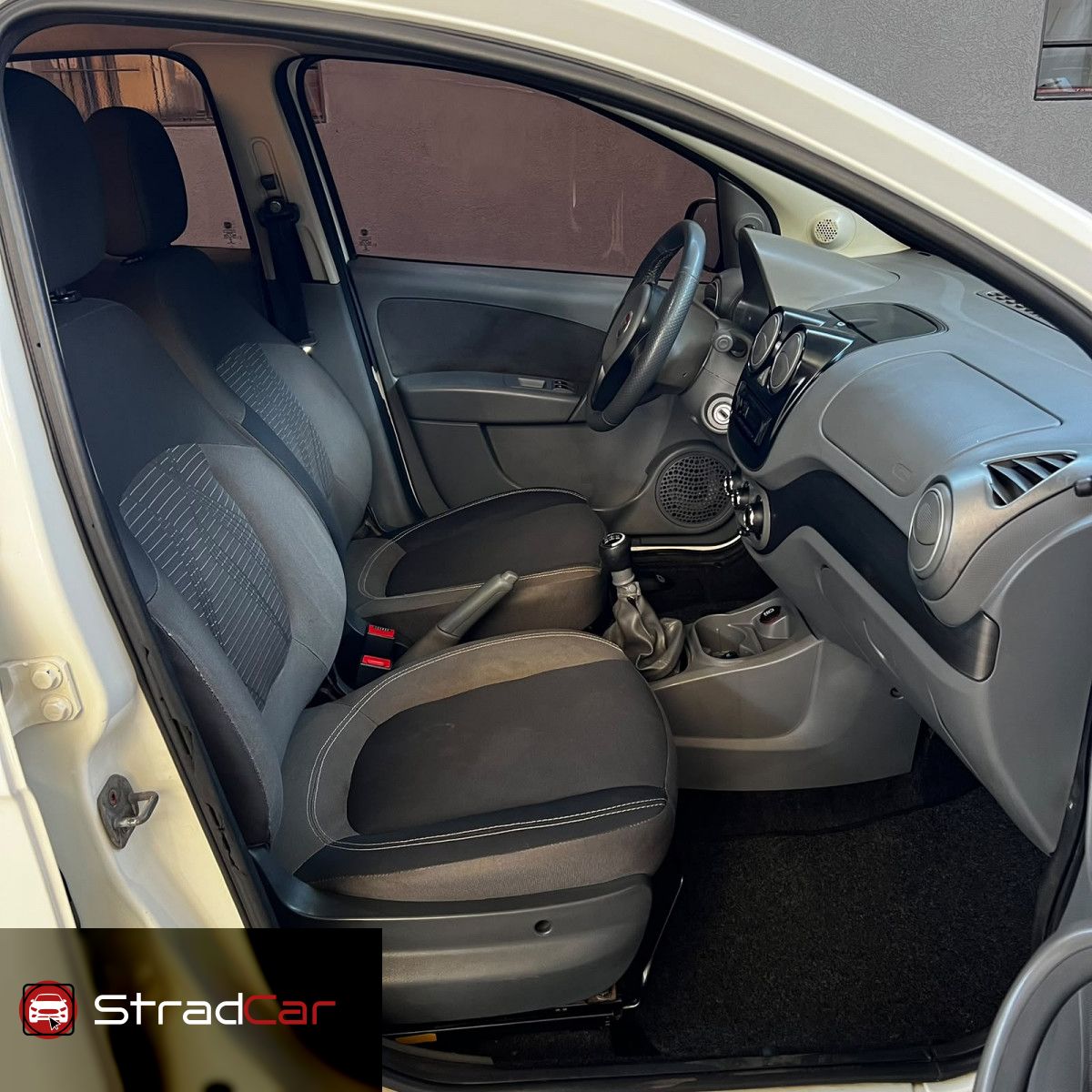 FIAT Palio 1.0 Fire 4p. 2016 - miniatura 5