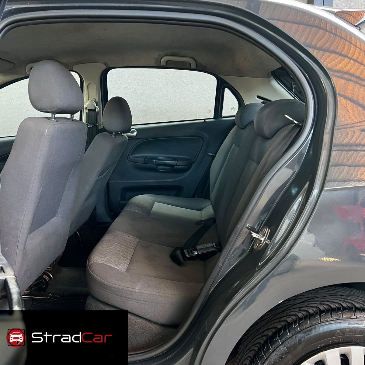 VOLKSWAGEN Gol 1.0 4p. 2010 - miniatura 11