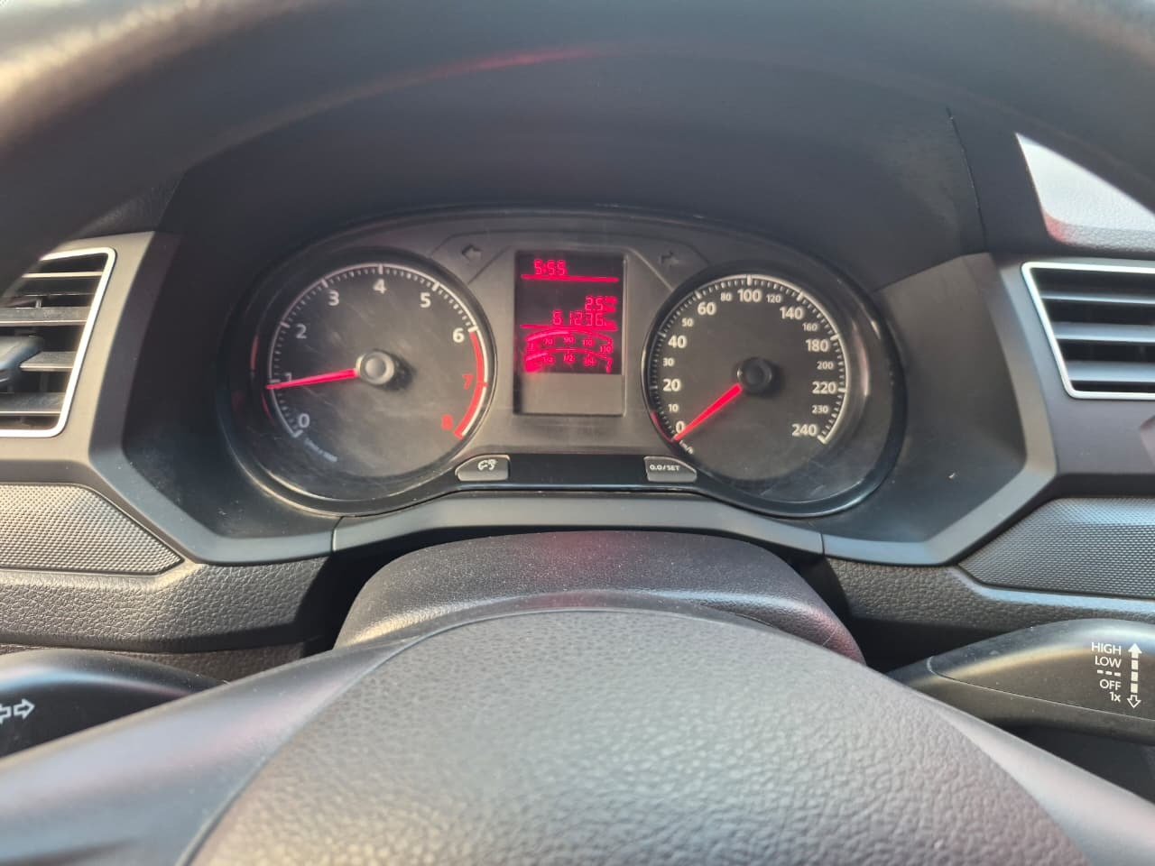 VOLKSWAGEN Saveiro Robust 1.6 16v C.S. 2023 - miniatura 10
