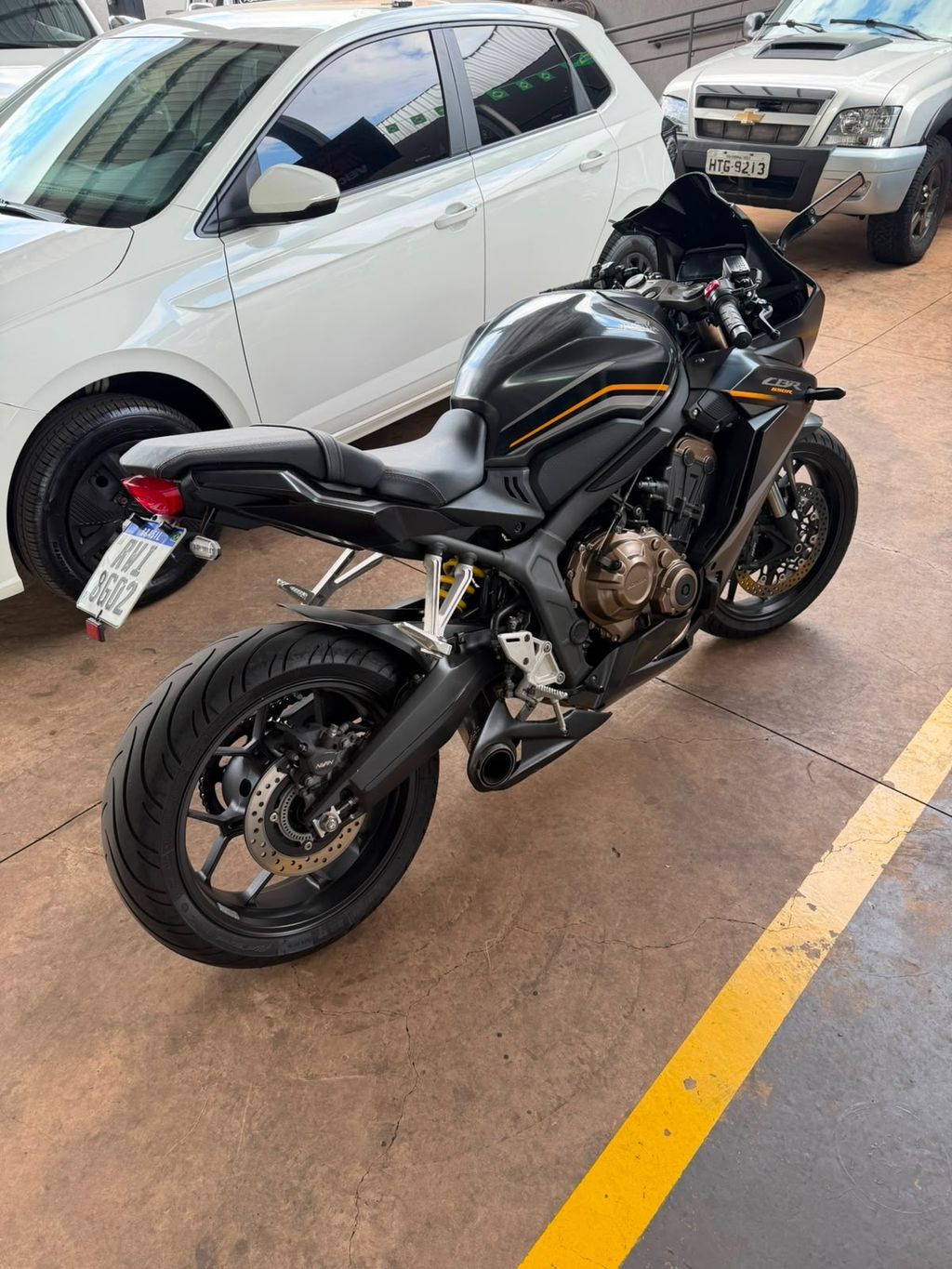 HONDA CBR 650R 2023 - miniatura 3