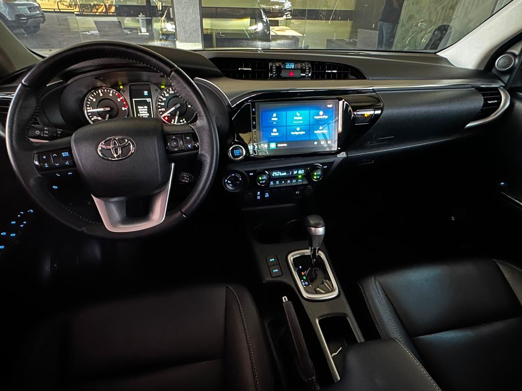 TOYOTA Hilux SRV D4-D 2.8TDi 16v 4X4 C.D. 2024 - miniatura 6