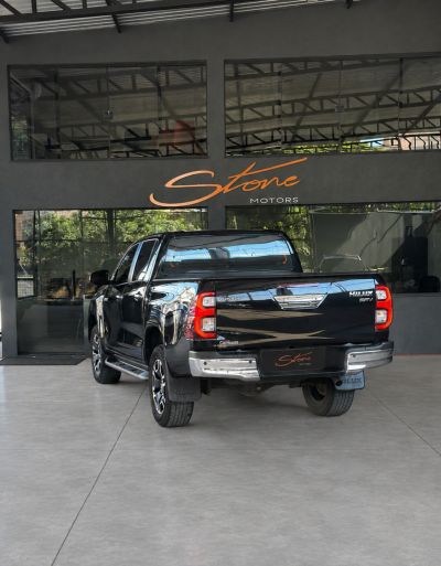 TOYOTA Hilux SRV D4-D 2.8TDi 16v 4X4 C.D. 2024 - miniatura 4
