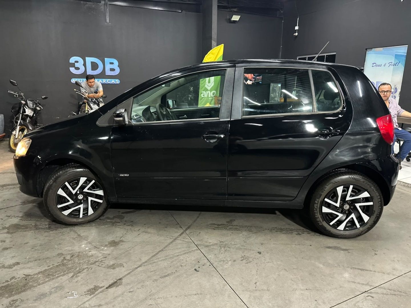 VOLKSWAGEN Fox 1.0 4p. 2014 - miniatura 4