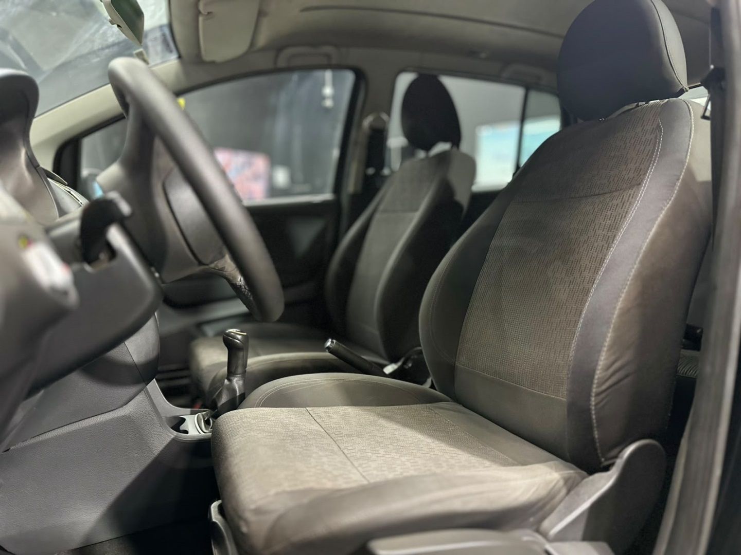 VOLKSWAGEN Fox 1.0 4p. 2014 - miniatura 5