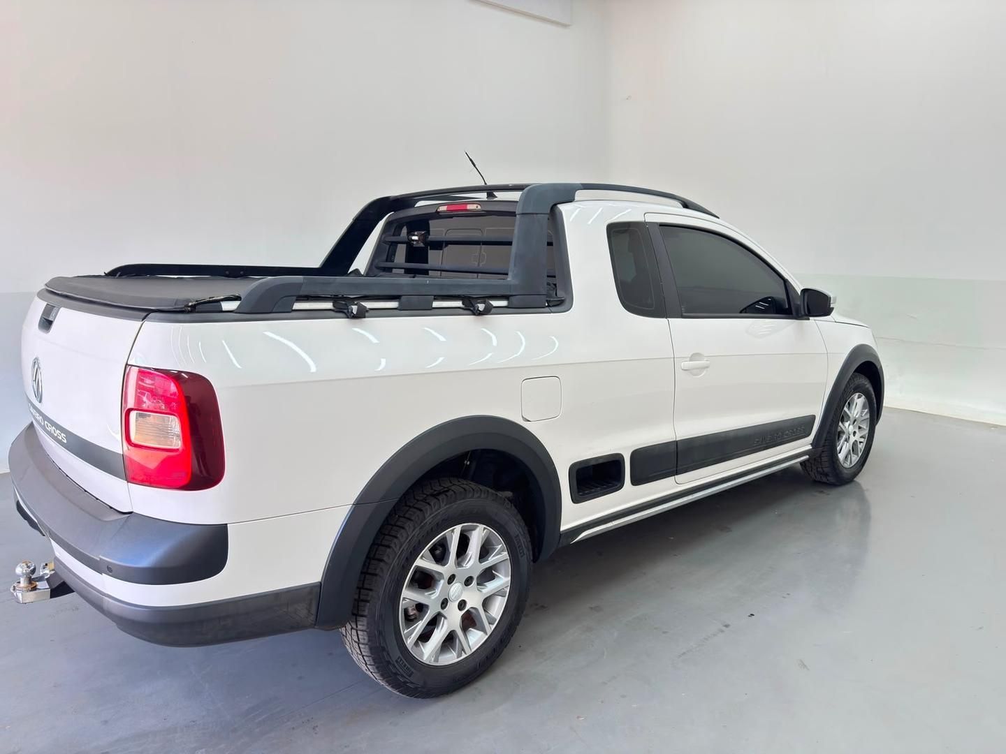 VOLKSWAGEN Saveiro Cross 1.6 16v C.E. 2015 - miniatura 4