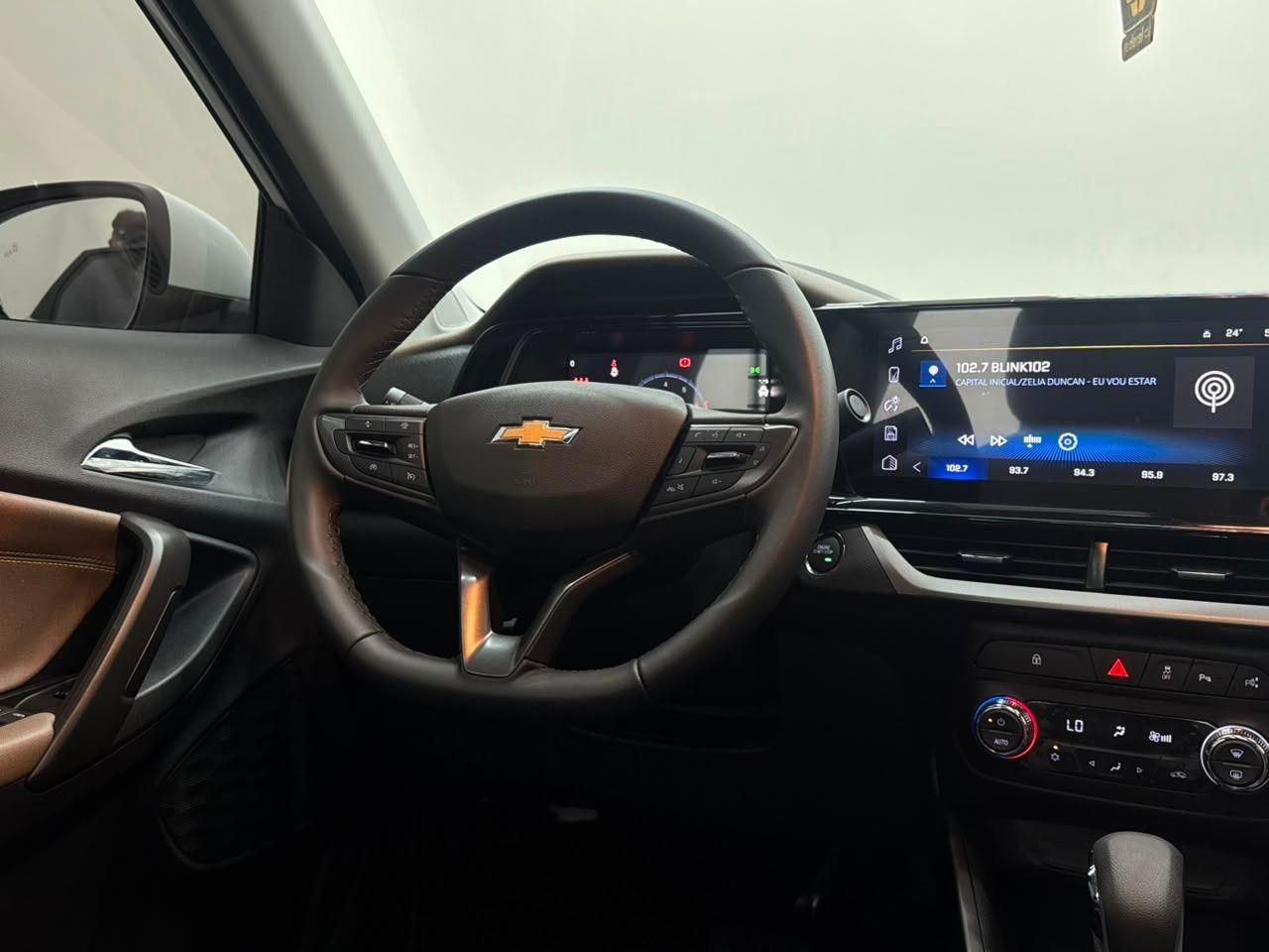 CHEVROLET Tracker Premier 1.2T 12v 2026 - miniatura 9