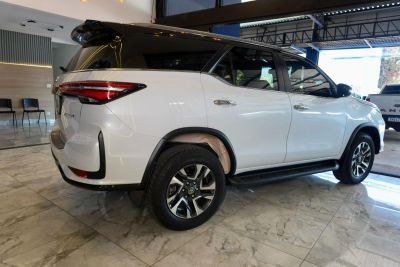 TOYOTA Hilux SW4 Diamond D4-D 2.8TDi 16v 4x4 2025 - miniatura 9
