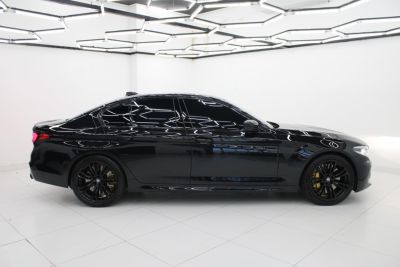 BMW M 5 4.4T V8 32v 2019 - miniatura 8