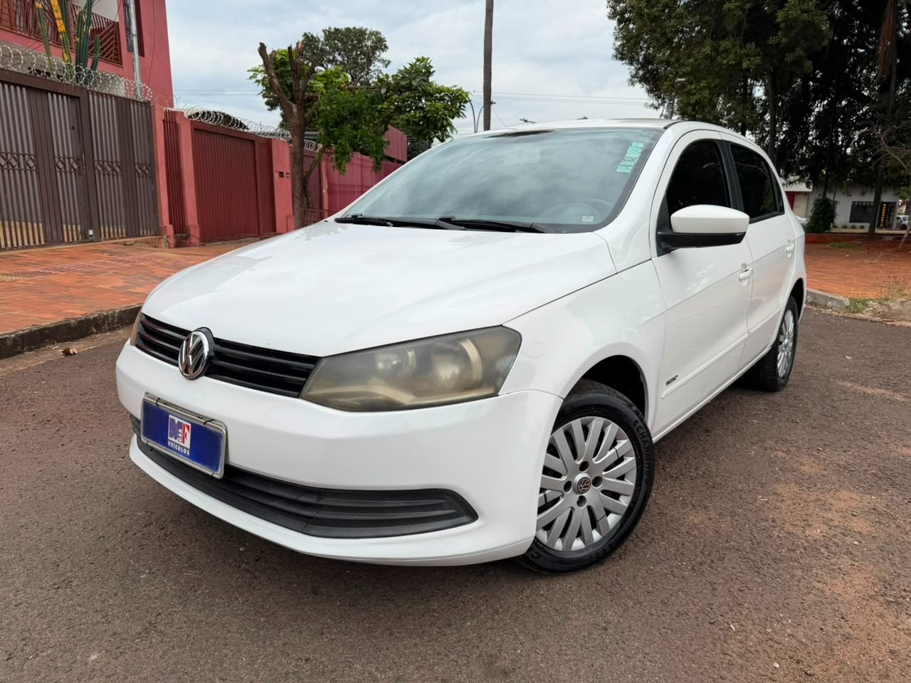 VOLKSWAGEN Gol 1.6 I-Motion 4p. 2013 - miniatura 2