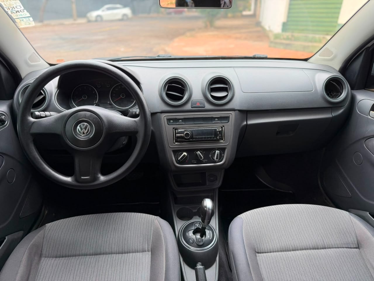 VOLKSWAGEN Gol 1.6 I-Motion 4p. 2013 - miniatura 5