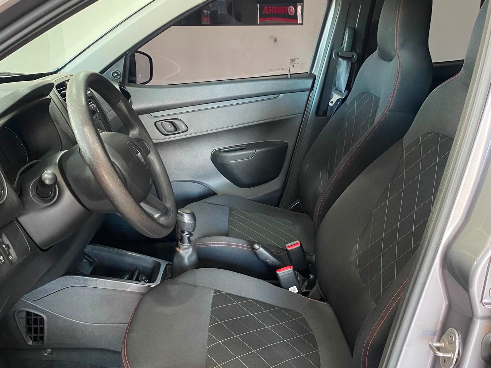 RENAULT Kwid Zen 1.0 12v 2026 - miniatura 7
