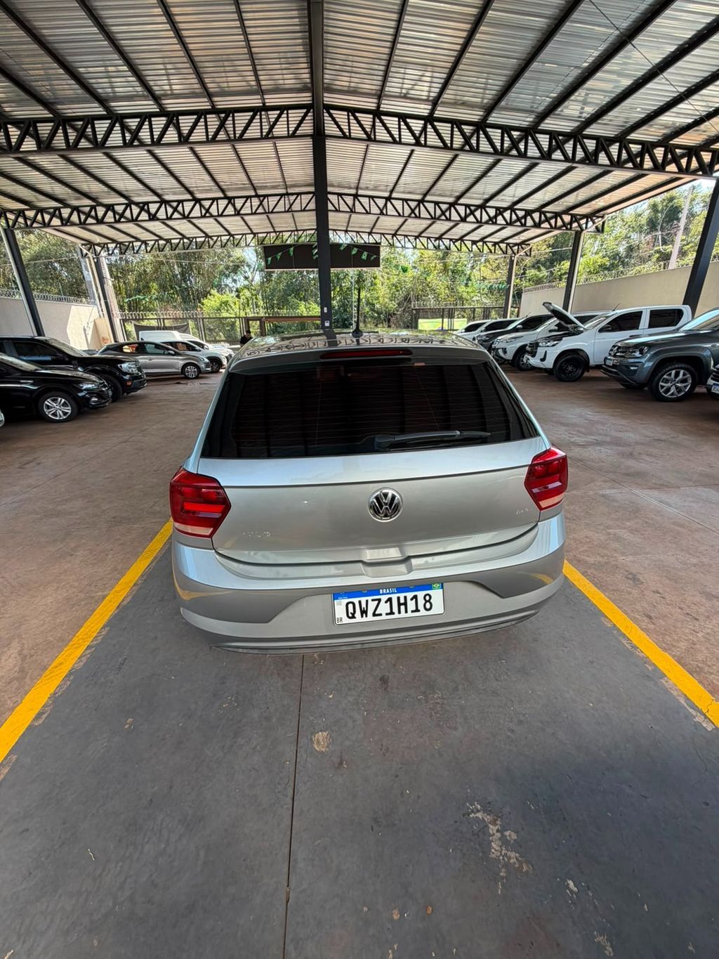 VOLKSWAGEN Polo Hatch 1.6 2020 - miniatura 3