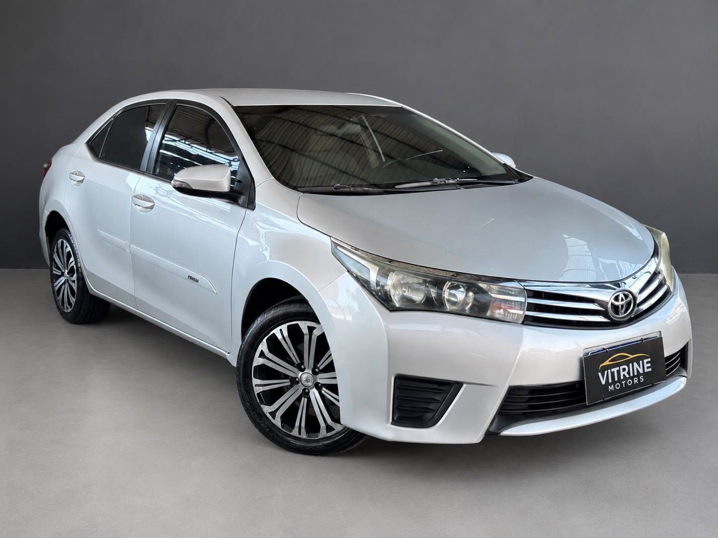 Vista principal de TOYOTA Corolla GLi 1.8 16v 2017