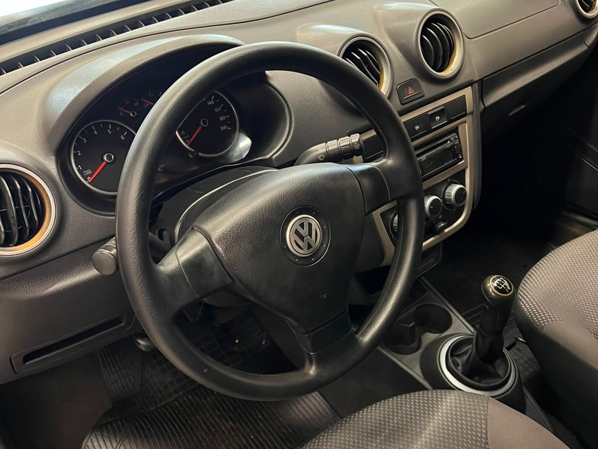 VOLKSWAGEN Voyage 1.0 2011 - miniatura 2