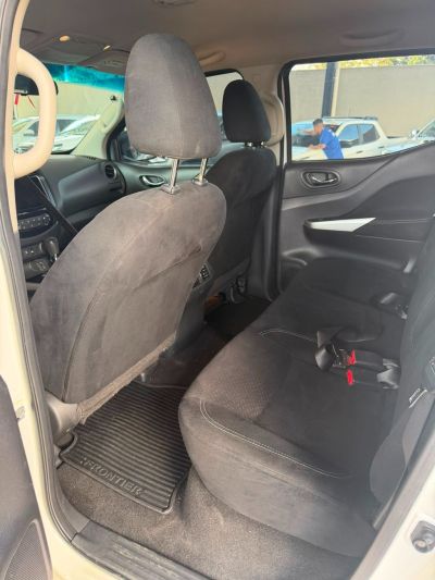 NISSAN Frontier SE 2.3TDi 16v 4X4 C.D. 2018 - miniatura 8