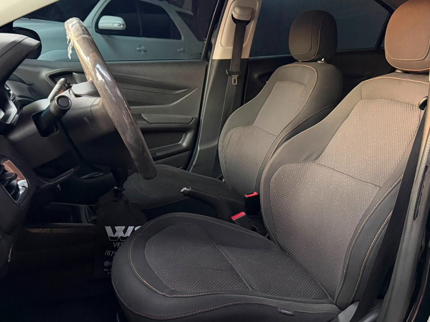 CHEVROLET Onix LT 1.4 2015 - miniatura 8