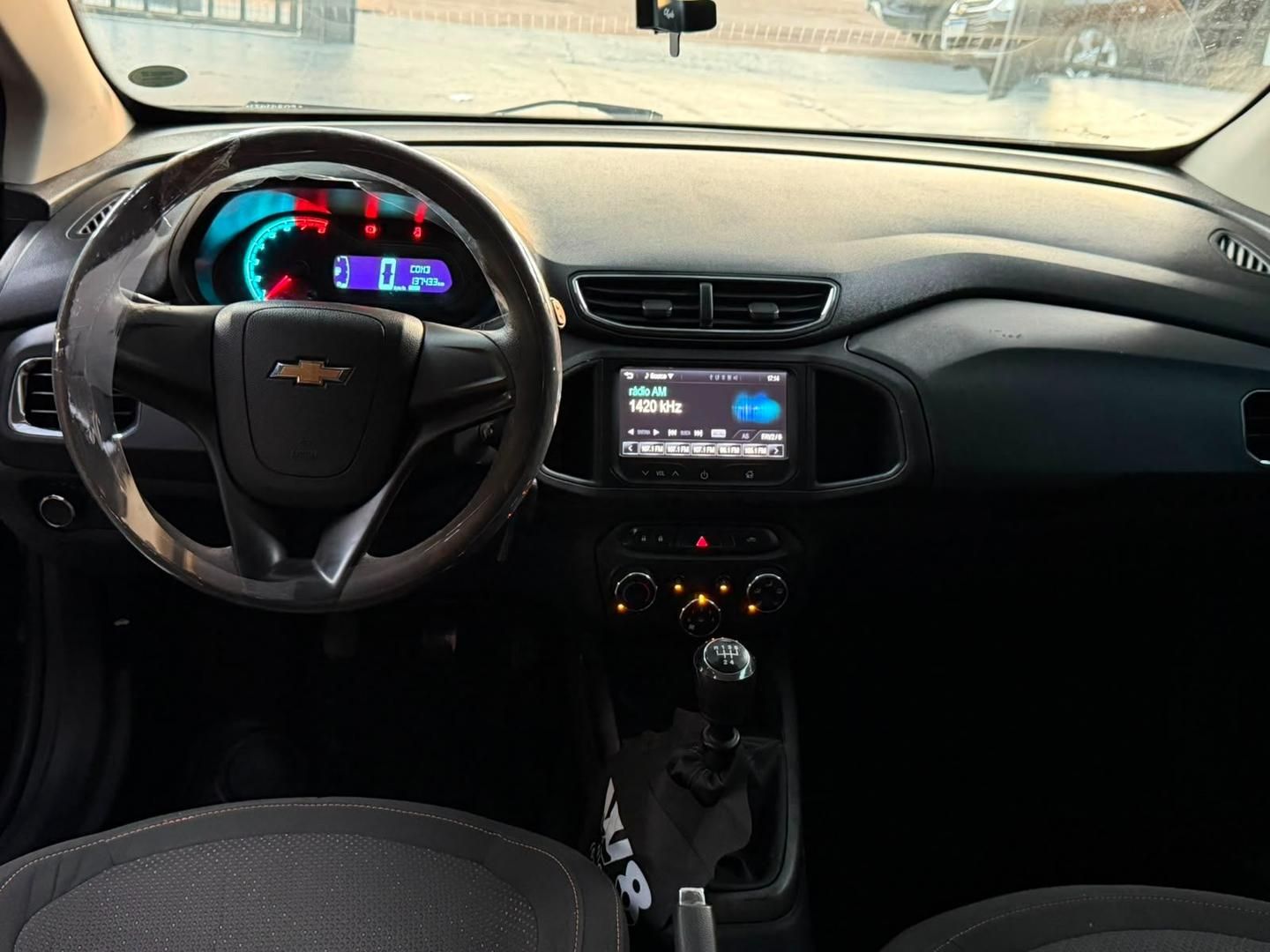 CHEVROLET Onix LT 1.4 2015 - miniatura 9