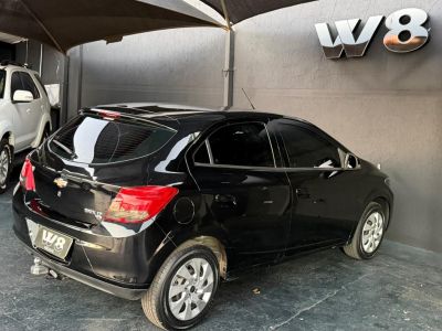 CHEVROLET Onix LT 1.4 2015 - miniatura 4