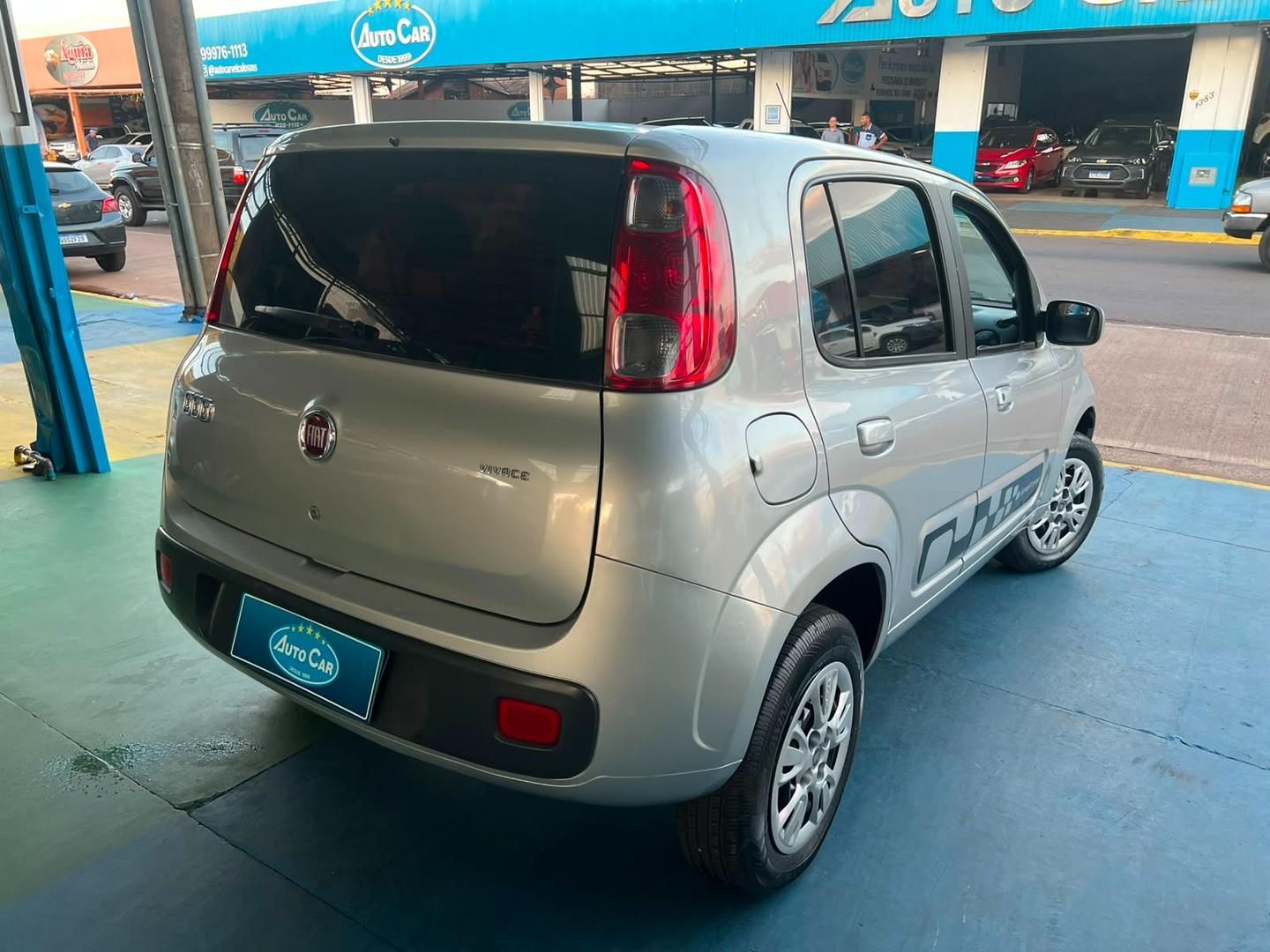 FIAT Uno Vivace 1.0 4p. 2016 - miniatura 3