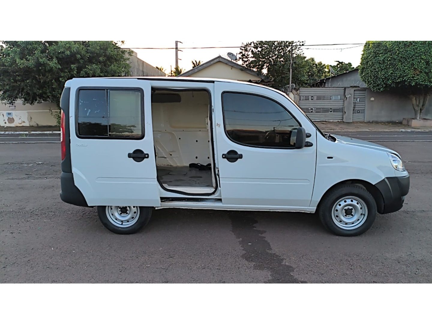 FIAT Doblo Cargo 1.8 16v 2014 - miniatura 8