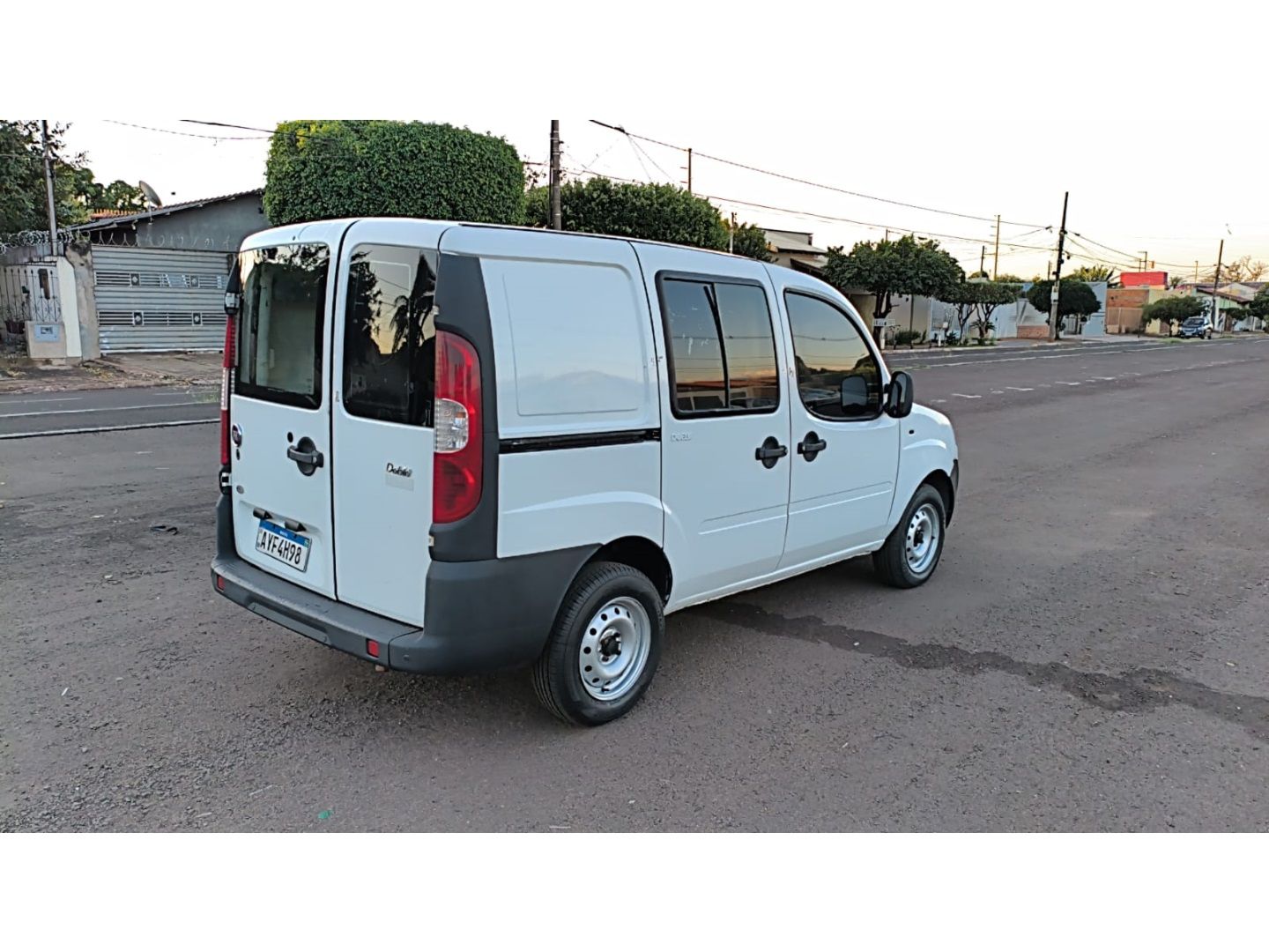 FIAT Doblo Cargo 1.8 16v 2014 - miniatura 9