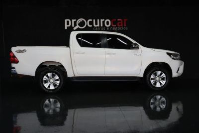TOYOTA Hilux SRV D4-D 2.8TDi 16v 4X4 C.D. 2017 - miniatura 3