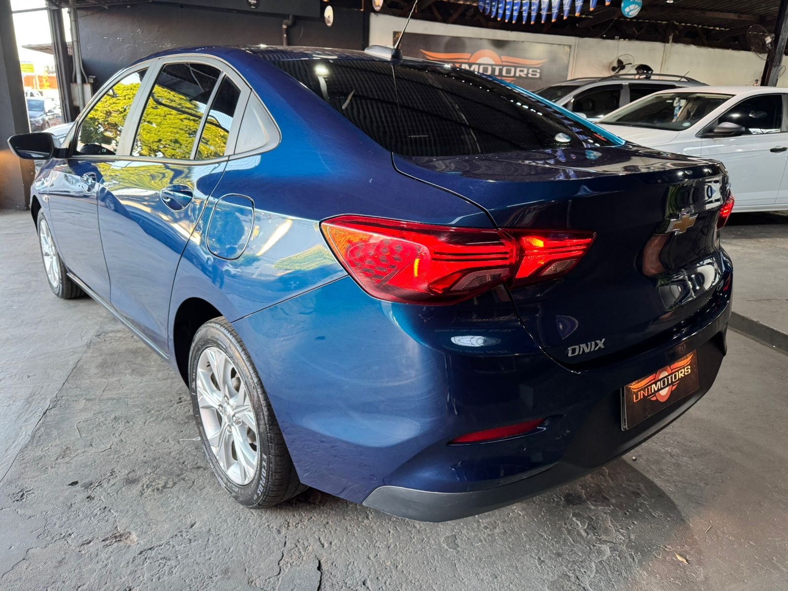 CHEVROLET Onix Sedan Plus 1.0T 12v 2025 - miniatura 4