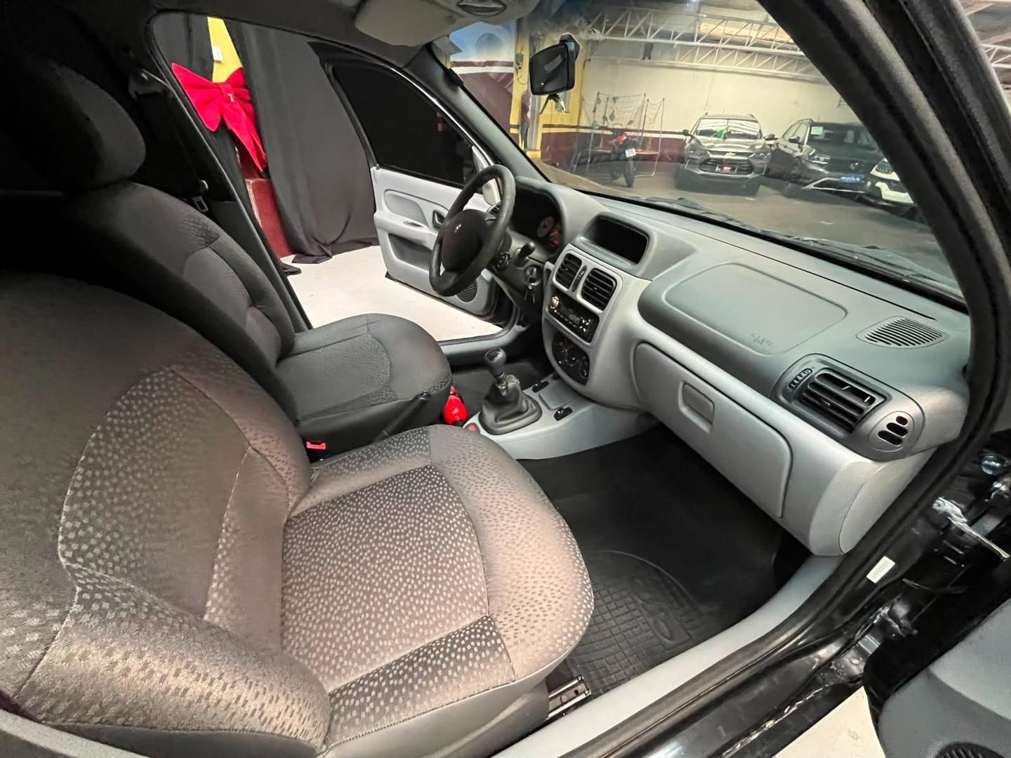 RENAULT Clio Hatch 1.0 16v 4p. 2006 - miniatura 16
