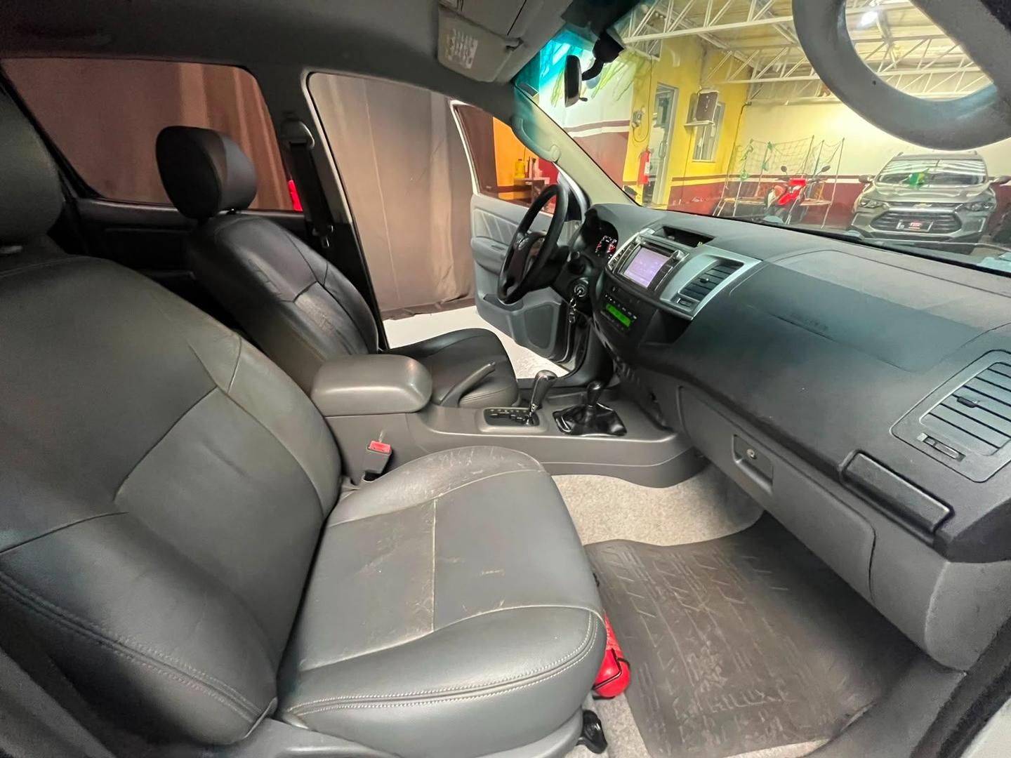 TOYOTA Hilux SRV D4-D 3.0TDi 16v 4X4 C.D. 2014 - miniatura 13