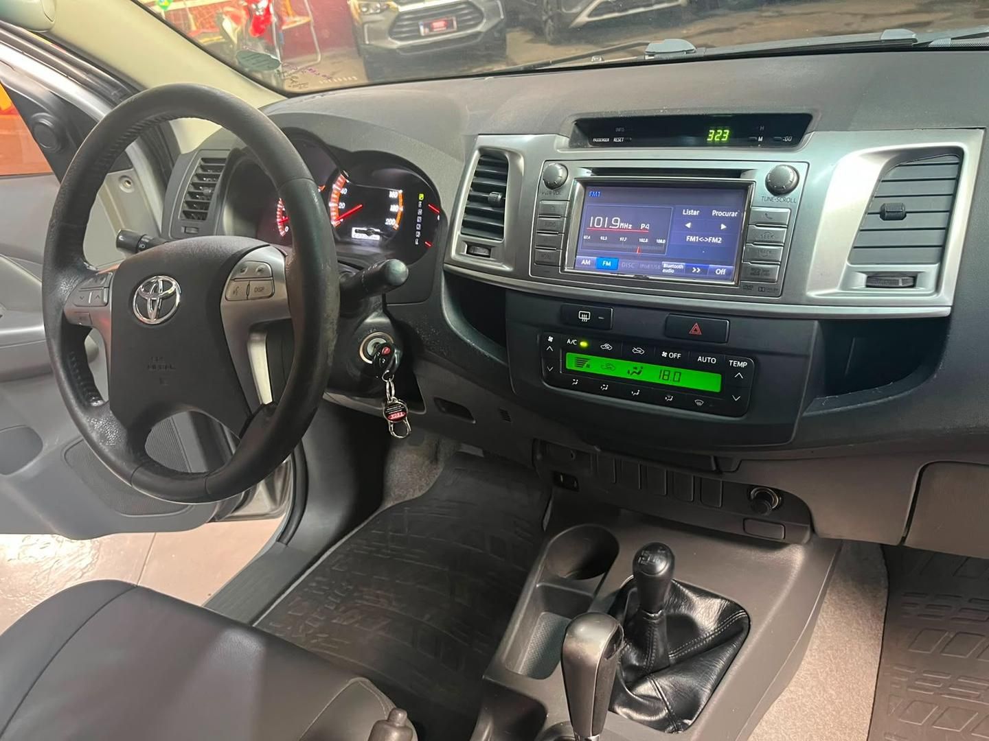TOYOTA Hilux SRV D4-D 3.0TDi 16v 4X4 C.D. 2014 - miniatura 16