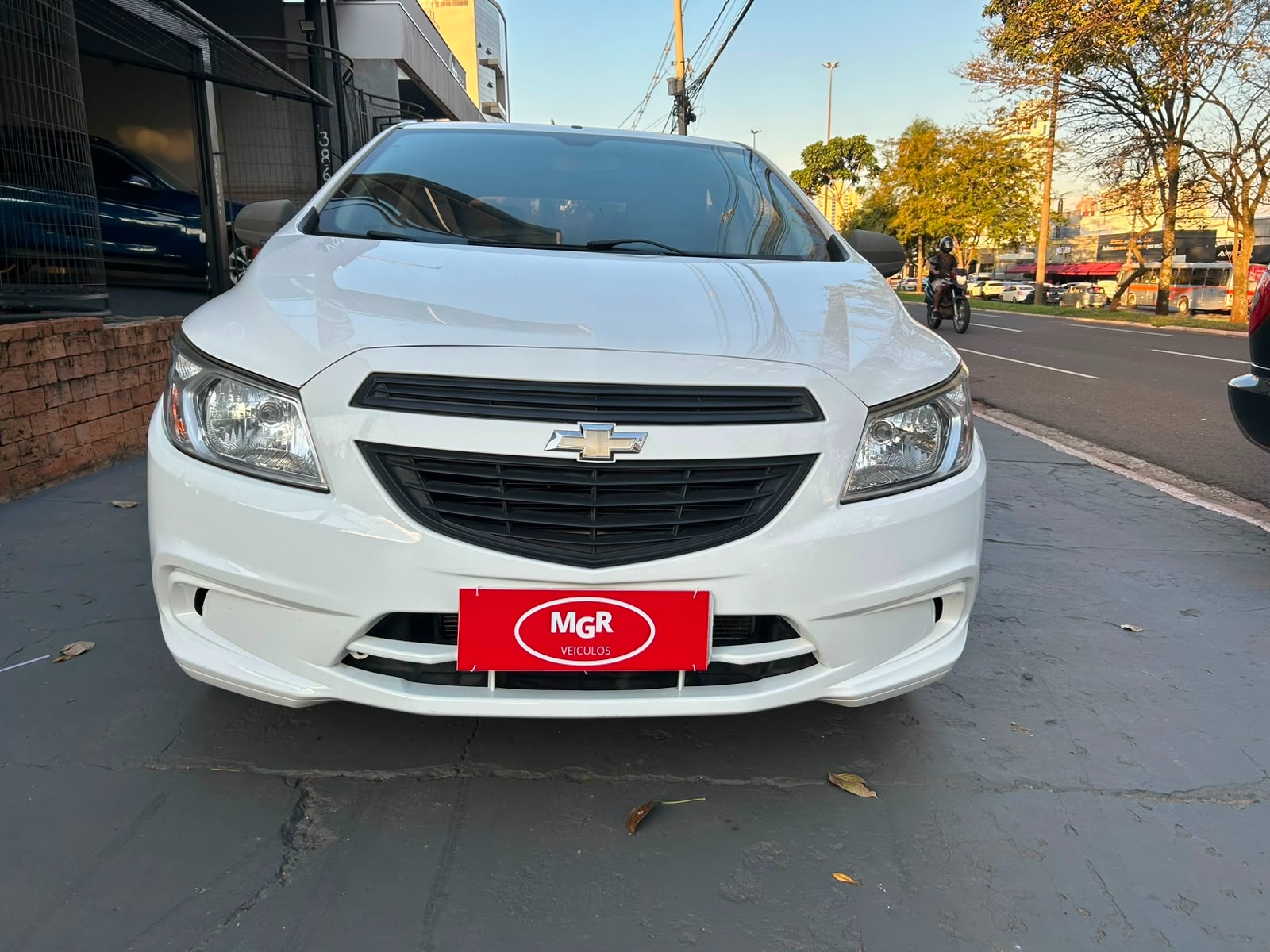 CHEVROLET Onix LS 1.0 2015