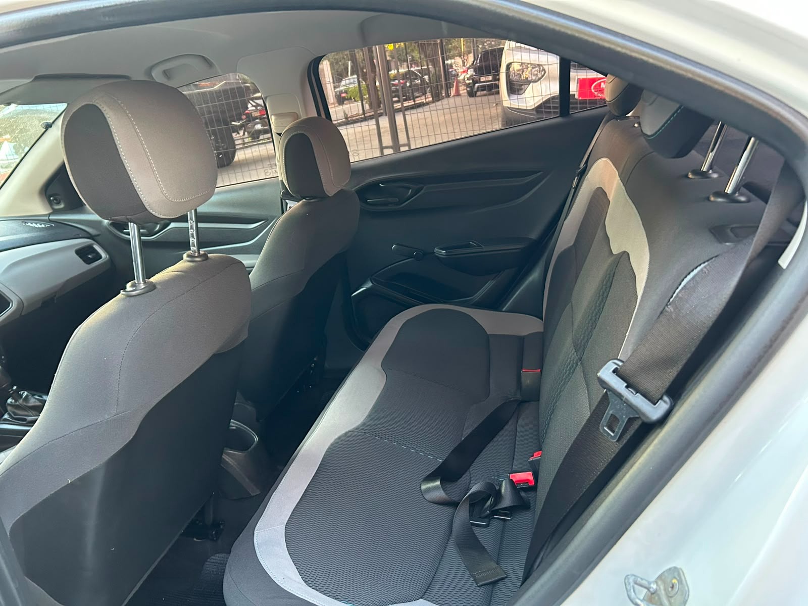 CHEVROLET Onix LS 1.0 2015 - miniatura 8