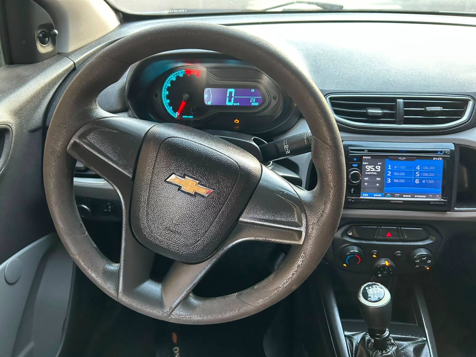 CHEVROLET Onix LS 1.0 2015 - miniatura 10