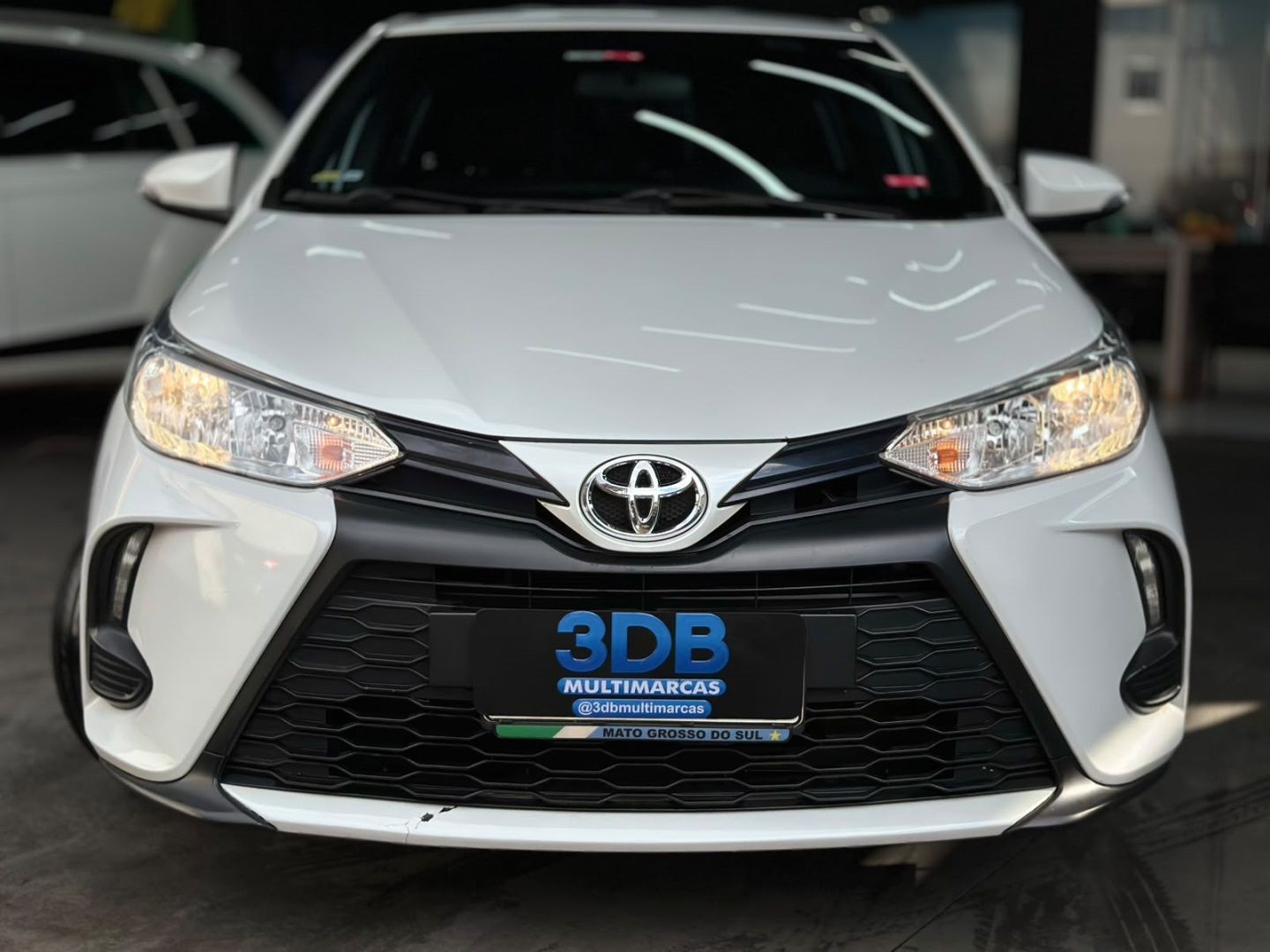 TOYOTA Yaris Hatch XS Connect 1.5 16v 2023 - miniatura 2