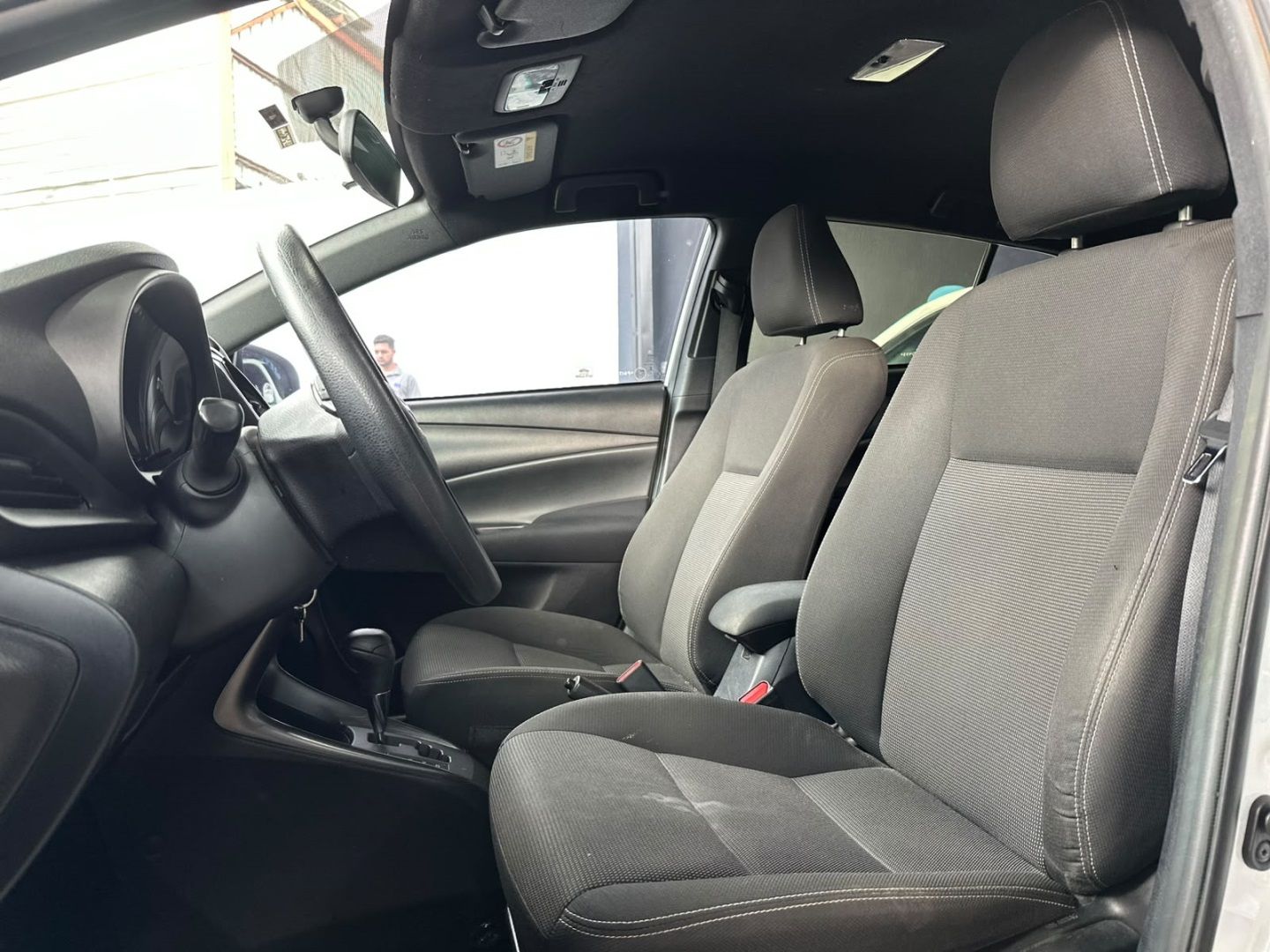 TOYOTA Yaris Hatch XS Connect 1.5 16v 2023 - miniatura 4