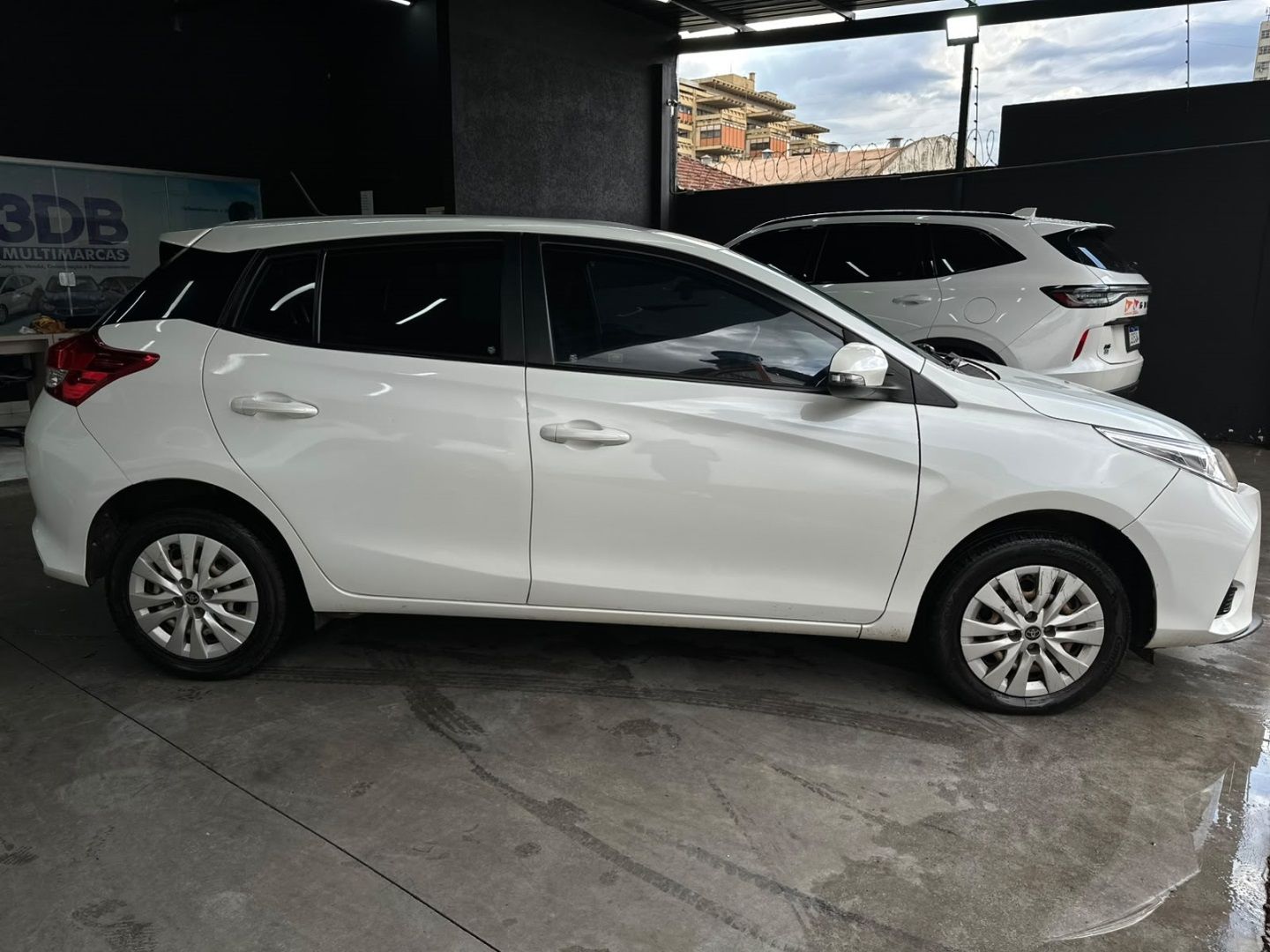 TOYOTA Yaris Hatch XS Connect 1.5 16v 2023 - miniatura 9