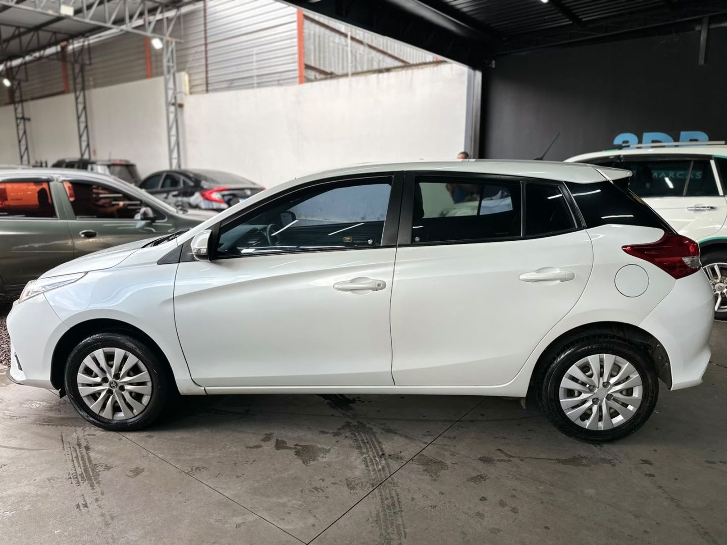 TOYOTA Yaris Hatch XS Connect 1.5 16v 2023 - miniatura 10