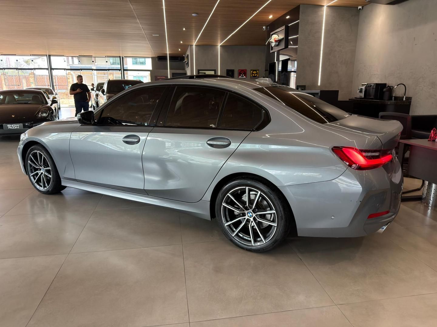 BMW 320i Sport GP 2.0T 16v 2024 - miniatura 2