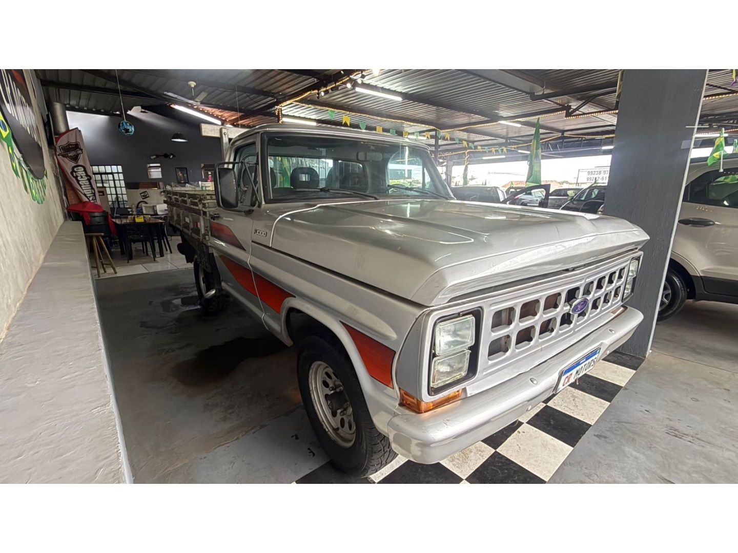 FORD F1000 Turbo 3.9TD 1988 - miniatura 3